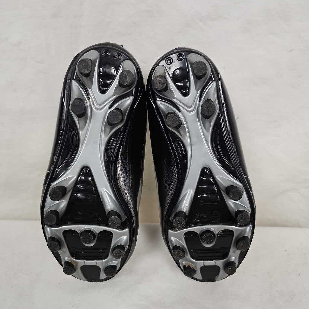 Carter's Fica Youth Soccer Cleats, Size Y10