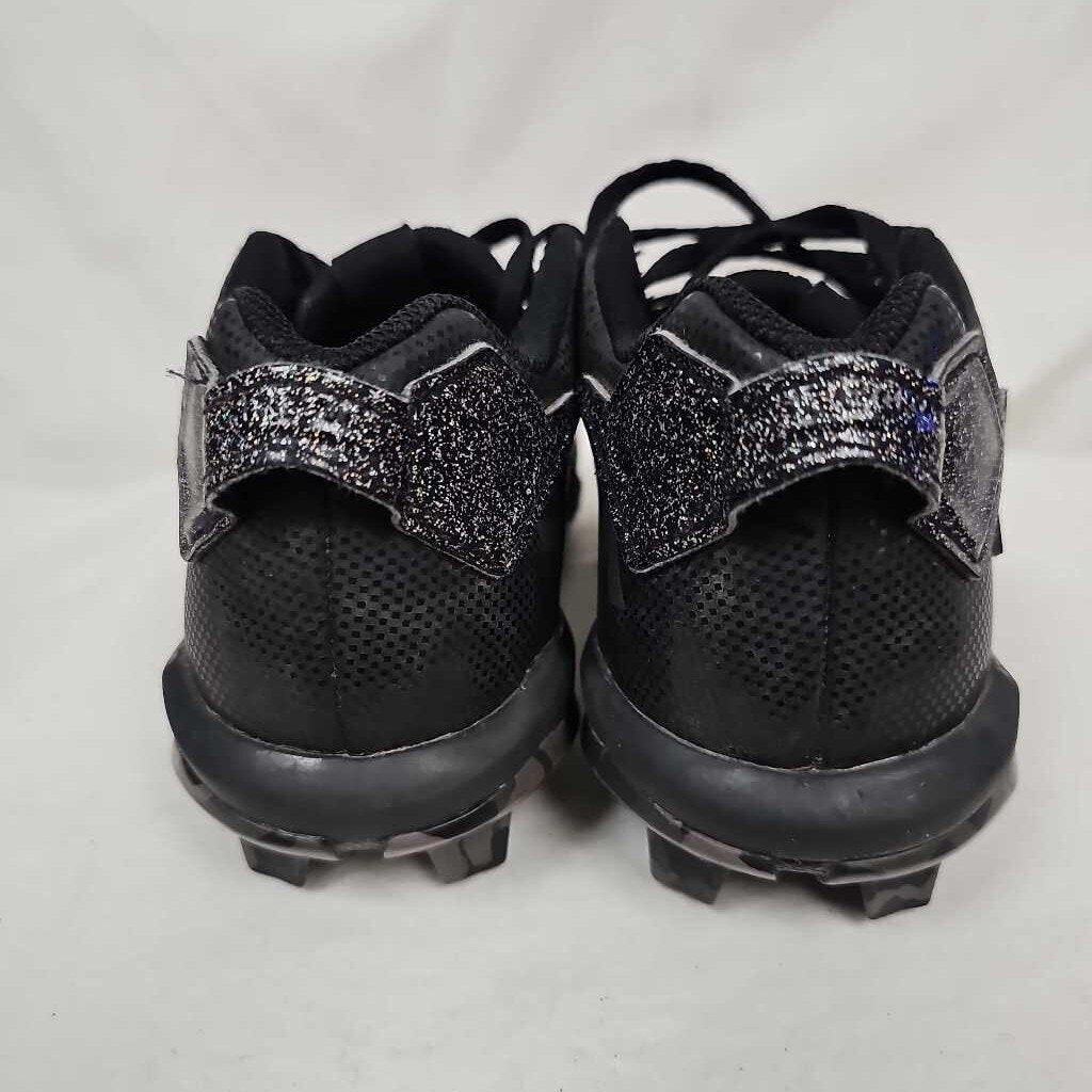 Adidas Freak Youth Football Cleats, Size 1.5