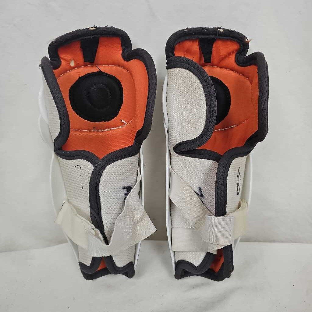 Easton Mako Youth Hockey Shin Guards, Size 9"