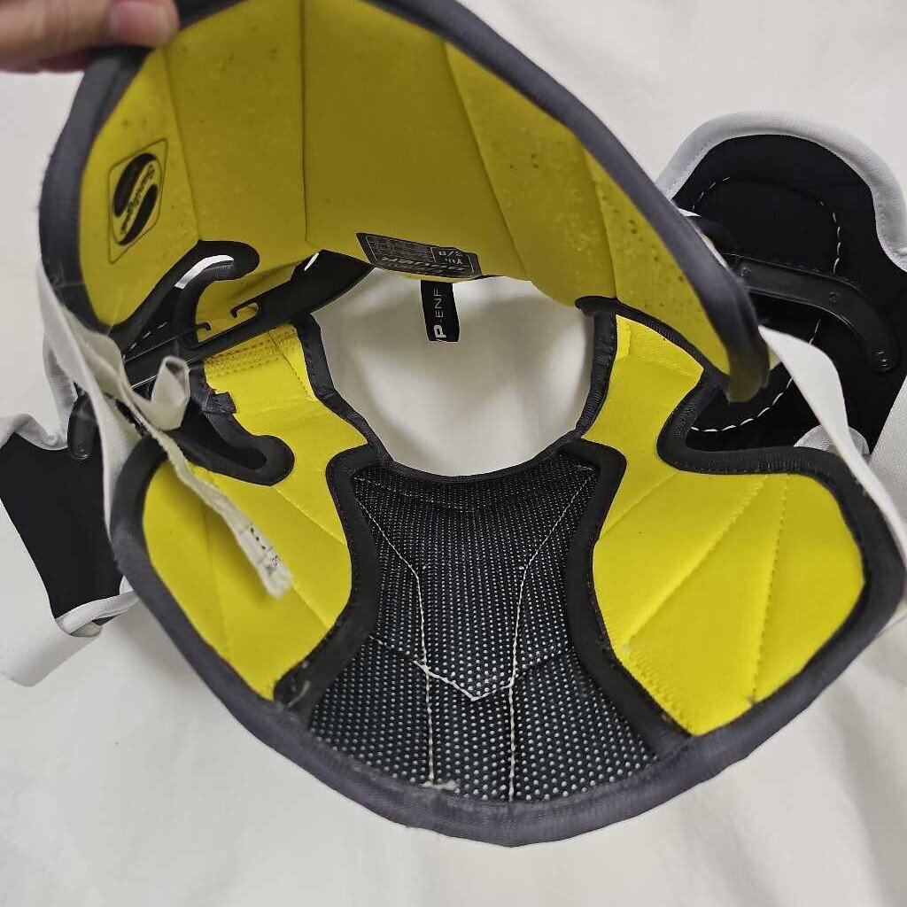 Bauer Supreme S170 Youth Hockey Shoulder Pads, Size Small