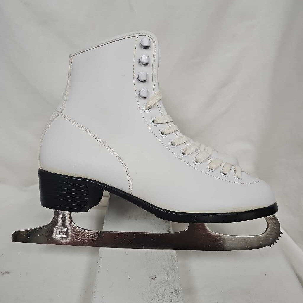 CCM Silouette Women's Figure Skates, Size 9