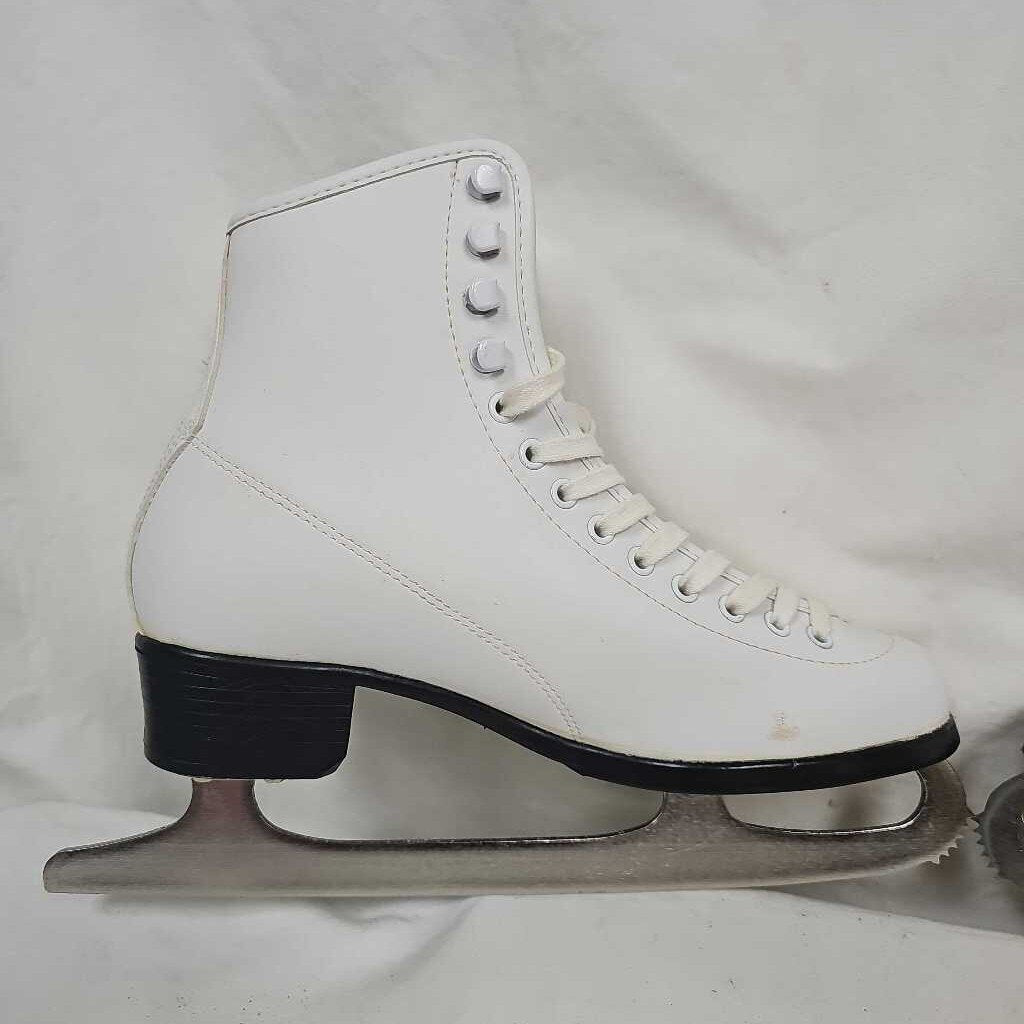 CCM Silouette Women's Figure Skates, Size 9
