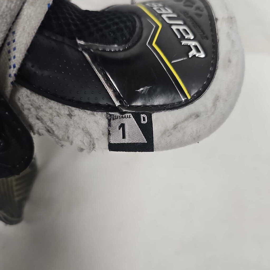 Bauer Supreme M40 Junior Hockey Skates, Size 1