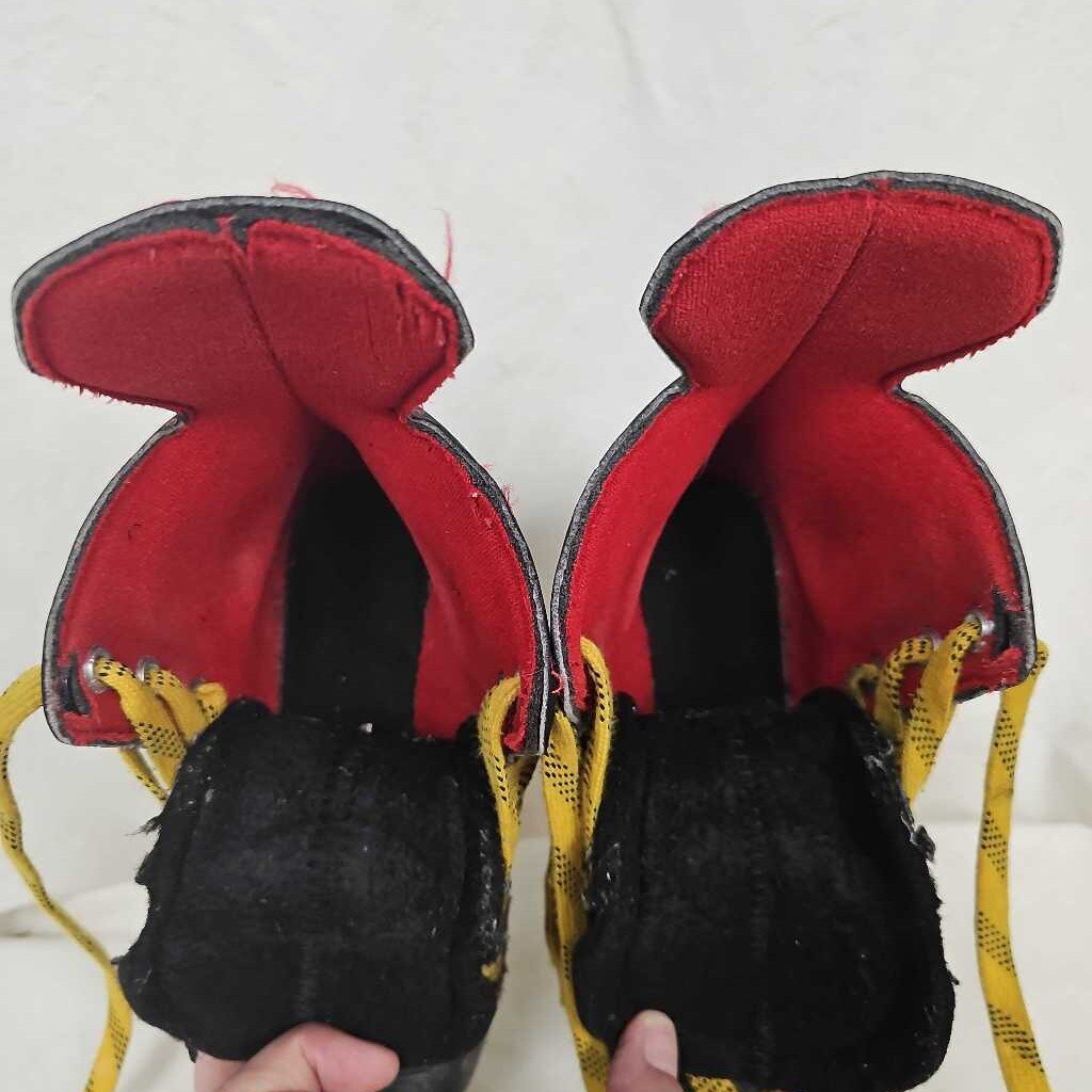 Bauer NS Youth Hockey Skates, Size Y12