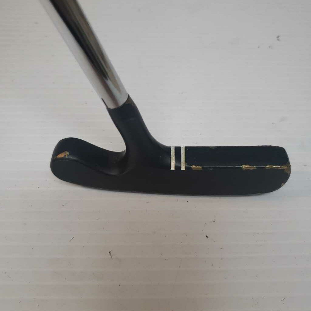 Accushnet Bulls Eye 35A Blade Putter