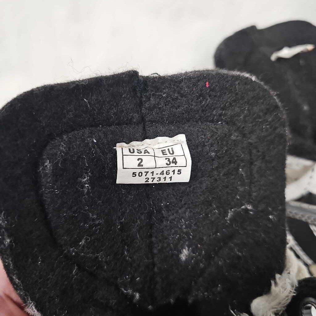 Tour TR700 Junior Hockey Skates, Size 2