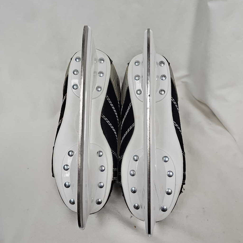 Tour TR700 Junior Hockey Skates, Size 2