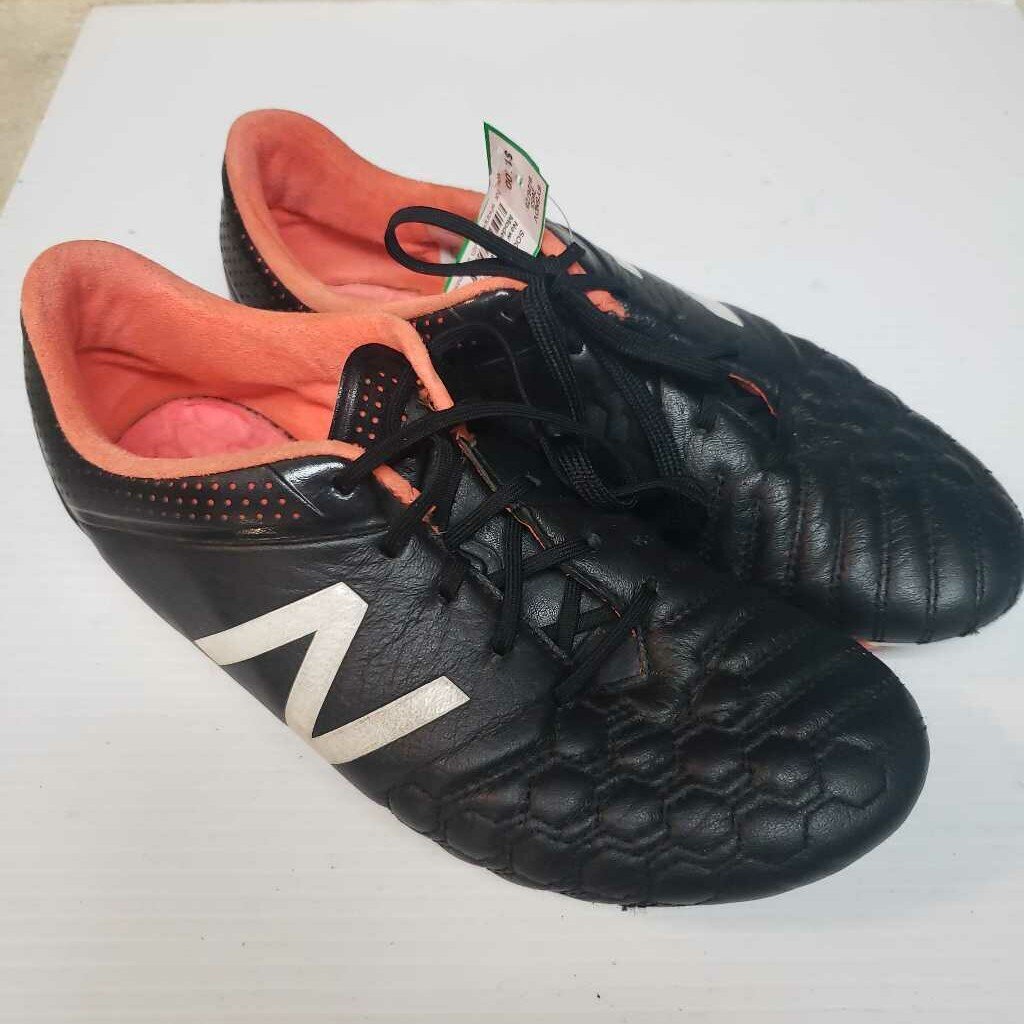 New Balance Soccer Cleats, Size 6.5