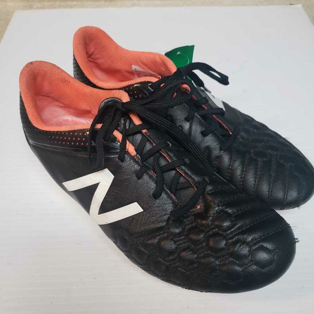 New Balance Soccer Cleats, Size 6.5