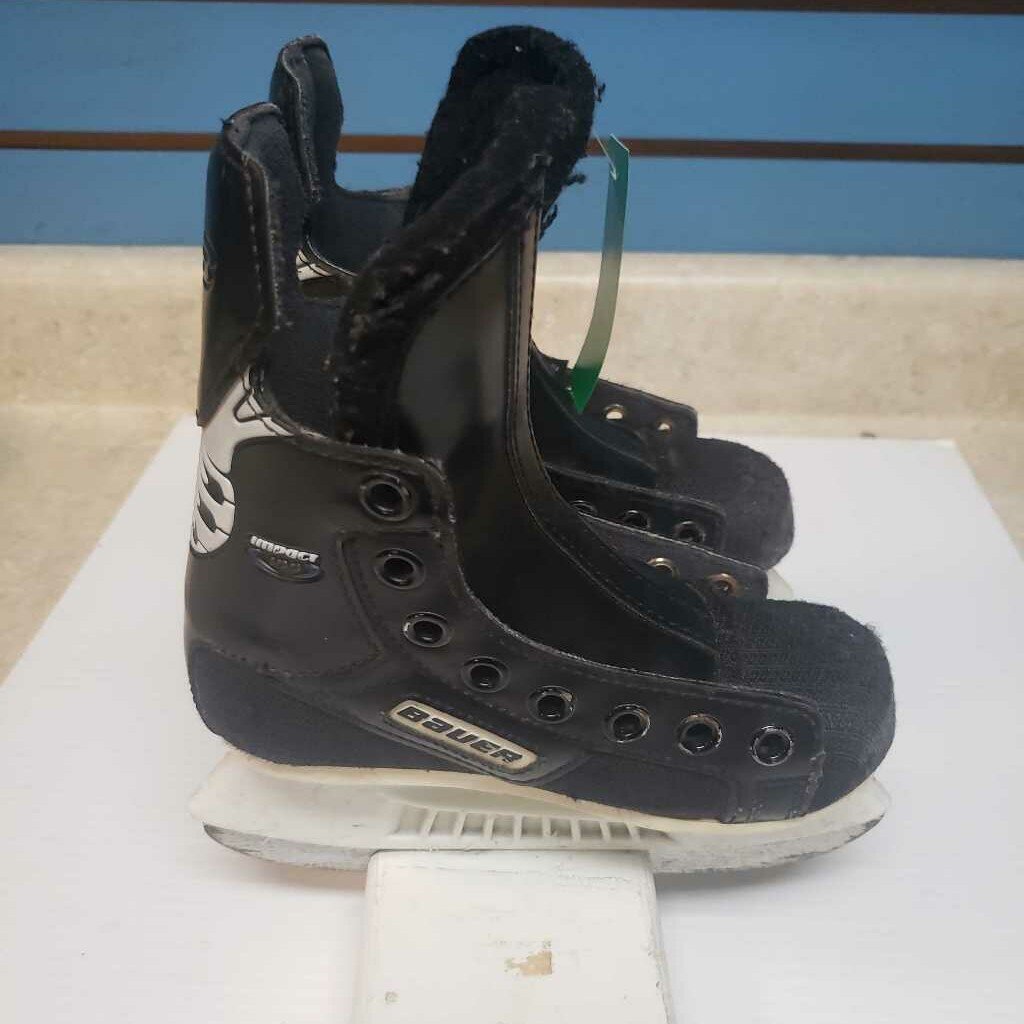 Bauer Impact 100 Hockey Skates, Size Y10