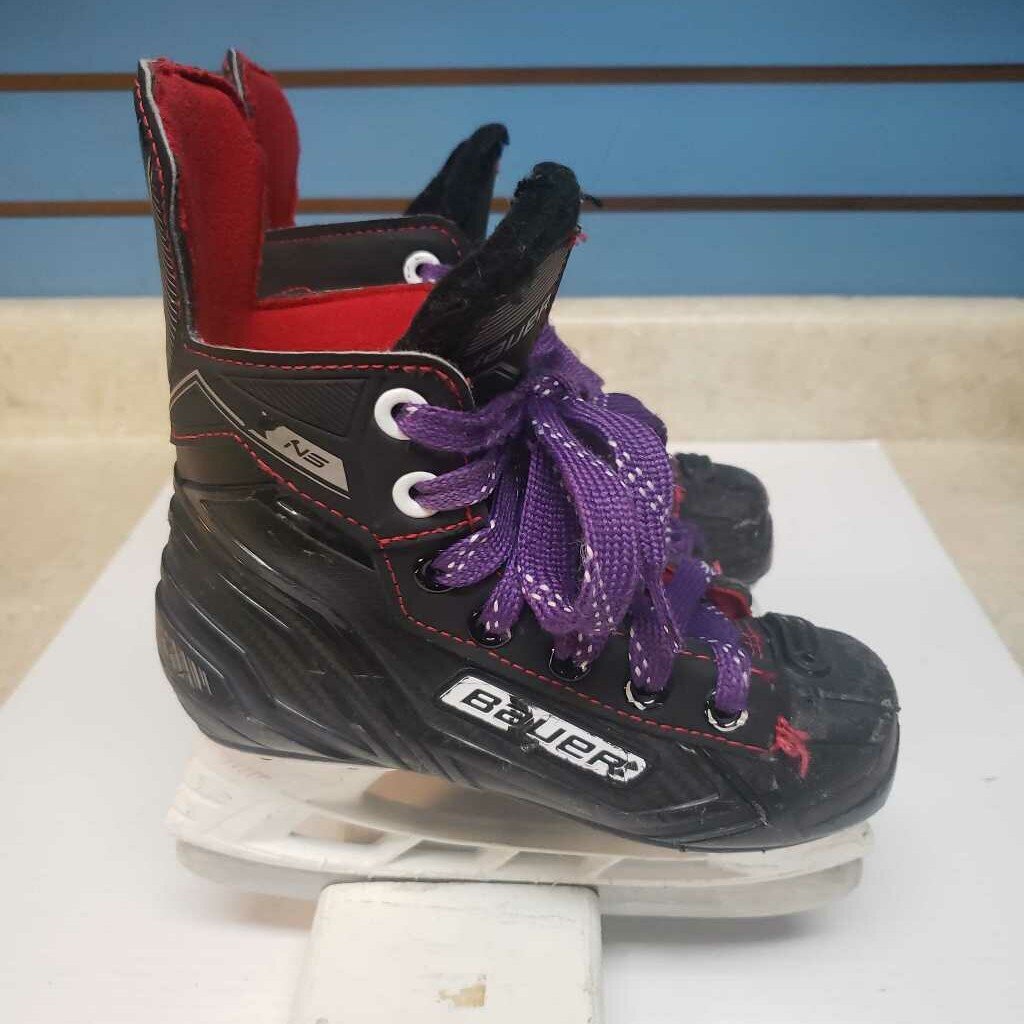 Bauer NS Hockey Skates, Y11.5