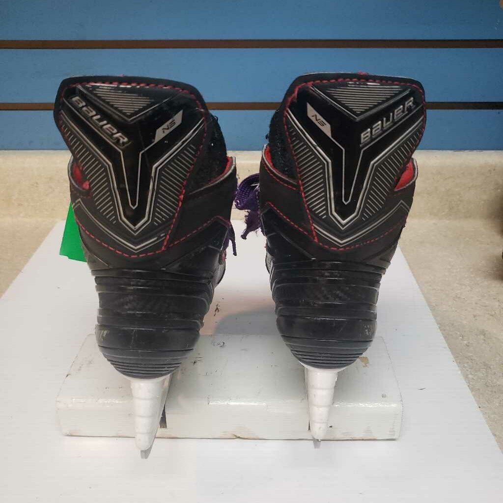 Bauer NS Hockey Skates, Y11.5
