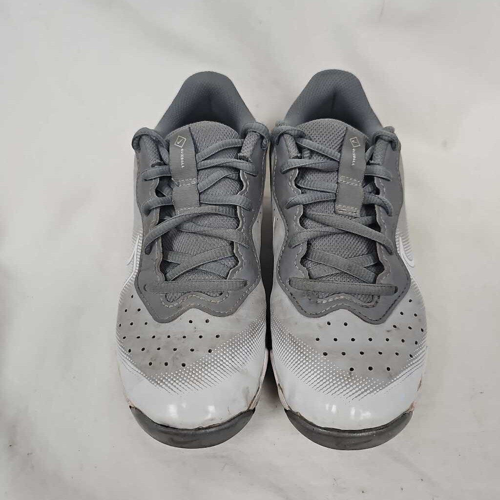 Nike Diamond Baseball Softball Cleats, Size 3.5