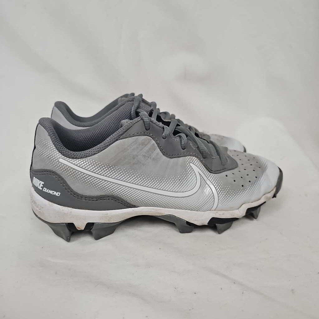 Nike Diamond Baseball Softball Cleats, Size 3.5