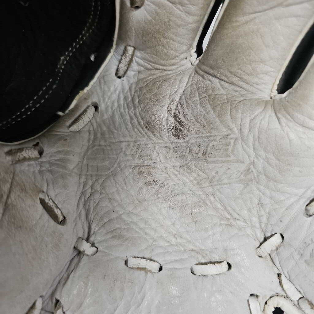 Mizuno Supreme Series Fastpitch Softball Glove, 12.5" RHT