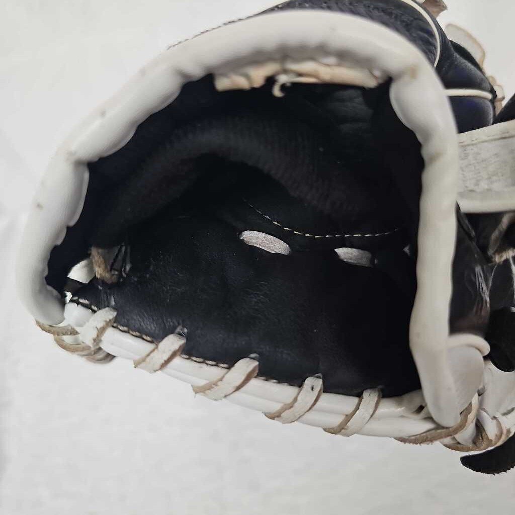 Mizuno Supreme Series Fastpitch Softball Glove, 12.5" RHT