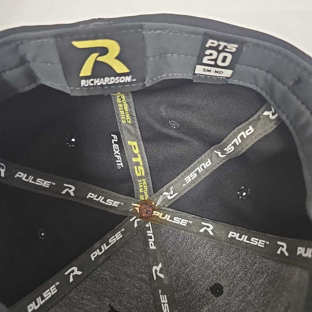 Richardson Pittsburgh Pirates Baseball Cap, Size Small/Medium