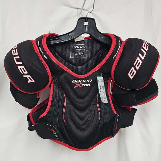 Bauer Vapor X700 Junior Hockey Shoulder Pads, Size Medium