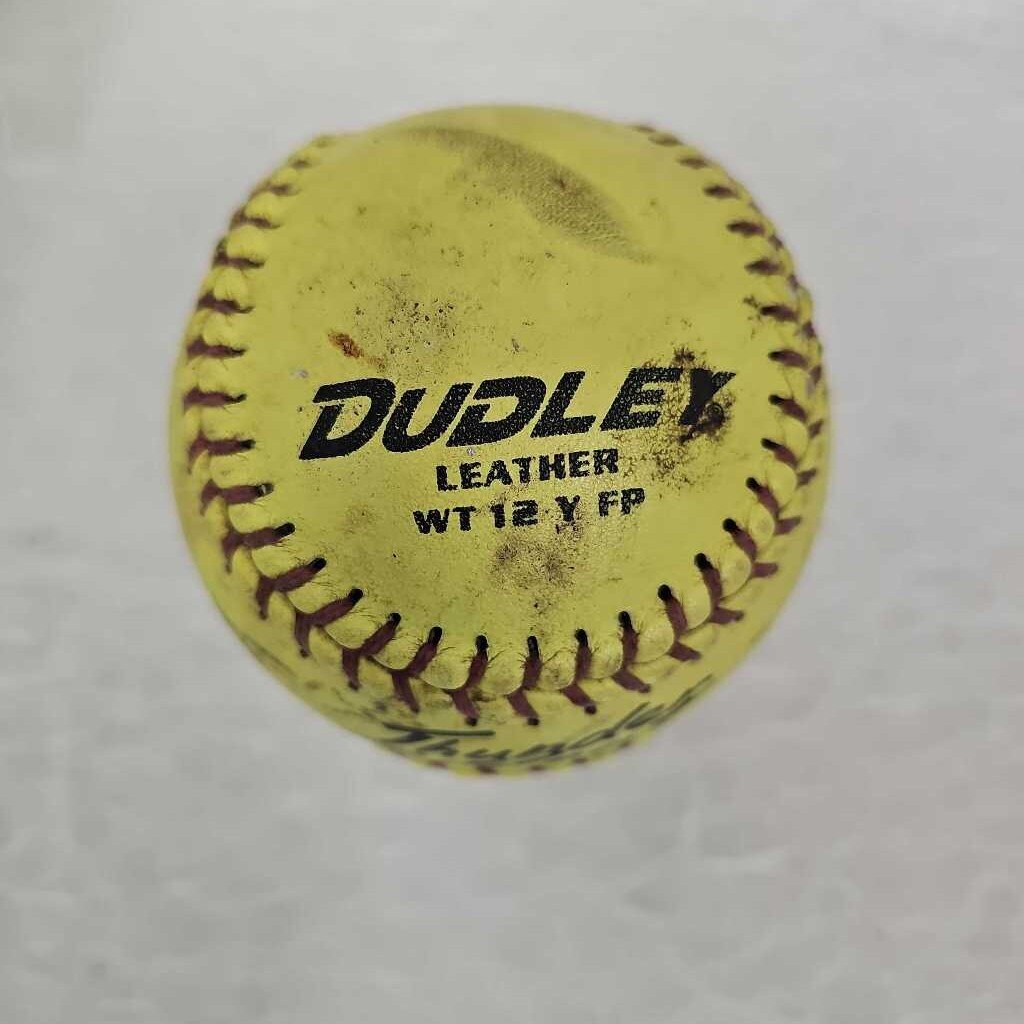 Dudley Thunder Heat Softball, 12"