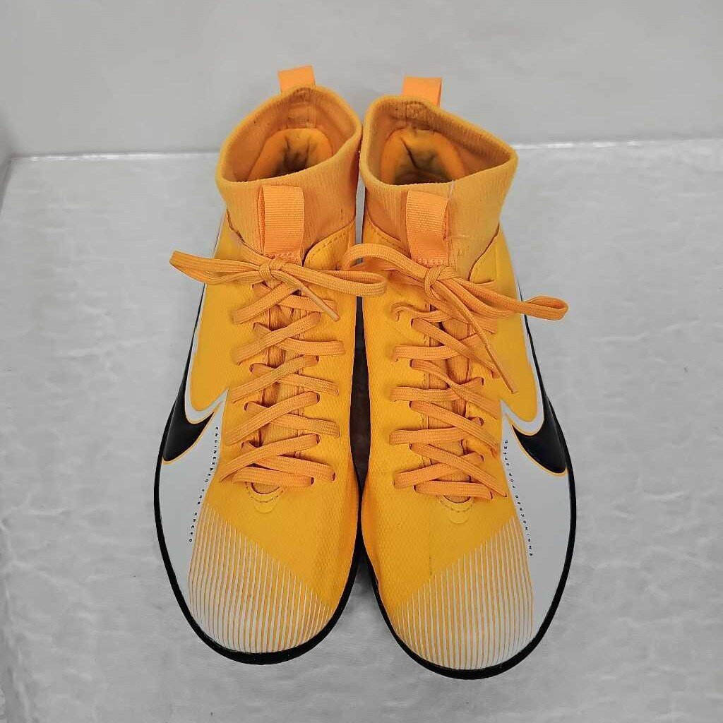 Nike Mercurial Flyknit