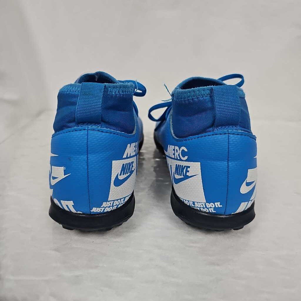 Nike Mercurial Turf Shoes, Size 1.5