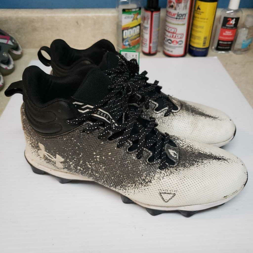 Under Armour Lockdown Football Cleats, Size 8.5