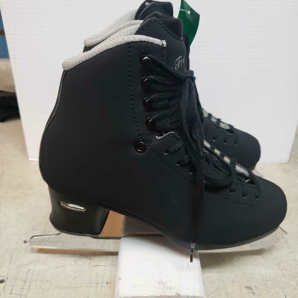 Jackson Freestyle Boy's Figure Skates, Size 5