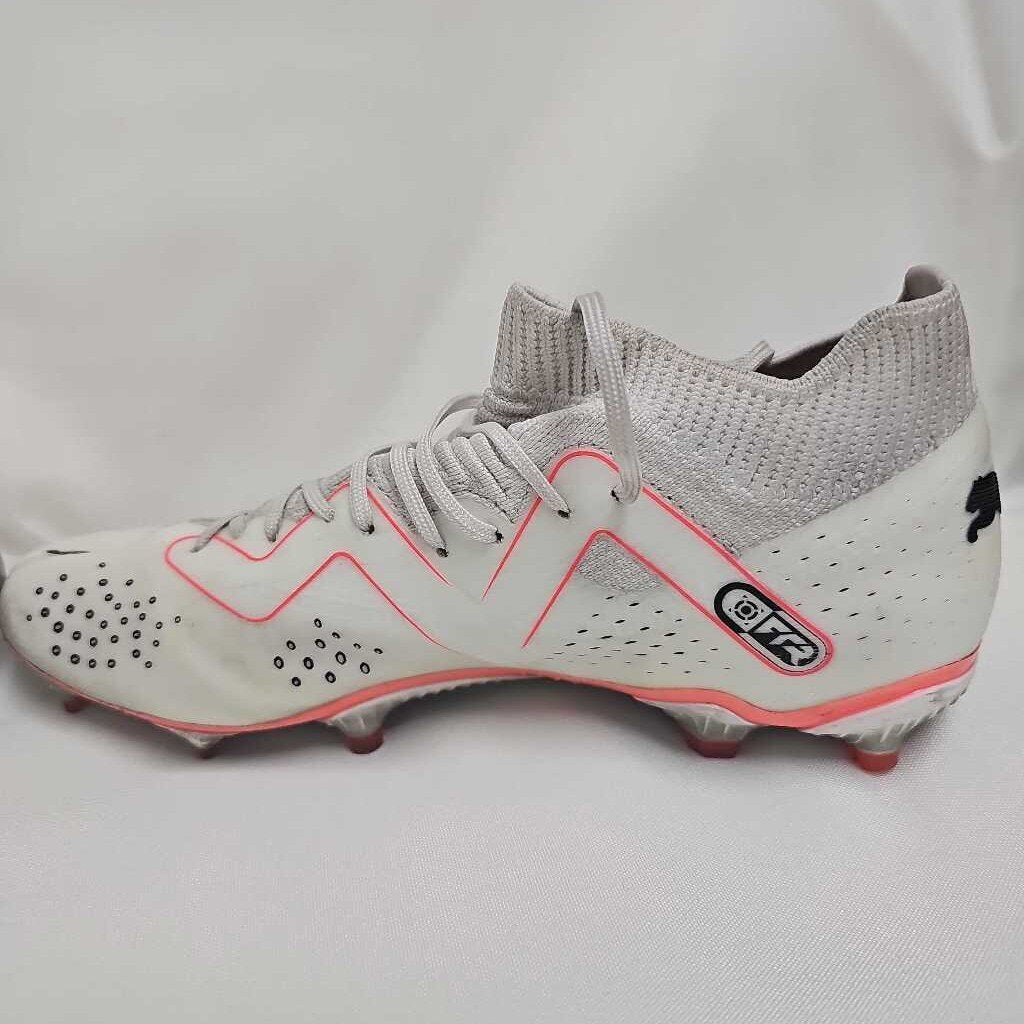 Puma Future Soccer Cleats, Women's Size 7.5