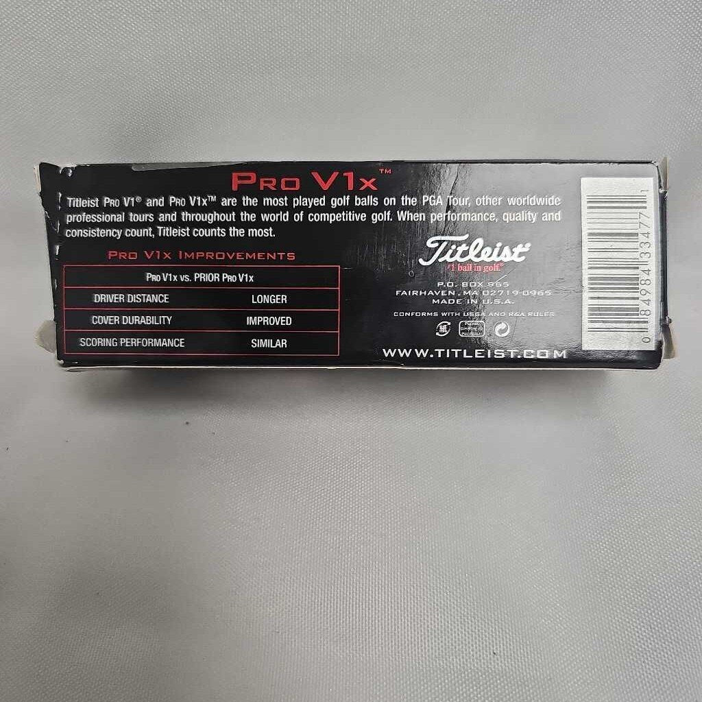 Titleist Pro VIx Golf Balls, Sleeve of 3