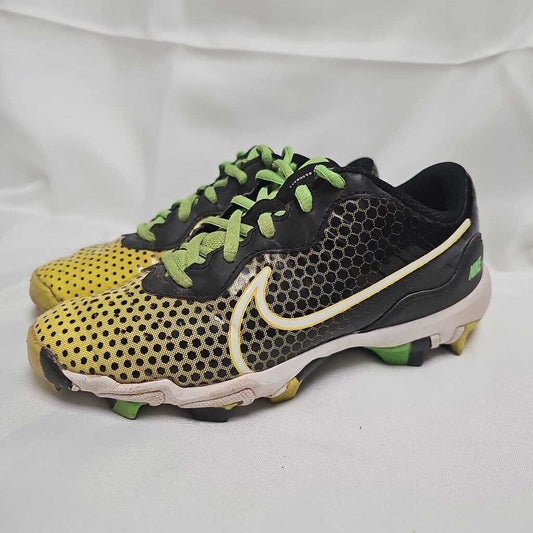 Nike DIamond Alpha Youth Baseball Softball Cleats, Size 3.5
