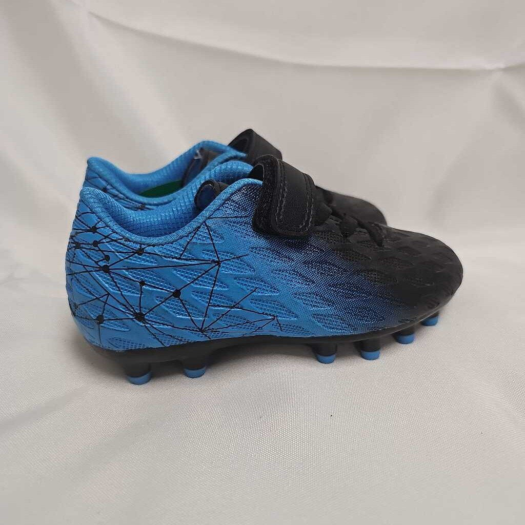 Deja Tu Huella Youth Soccer Cleats, Size Y10