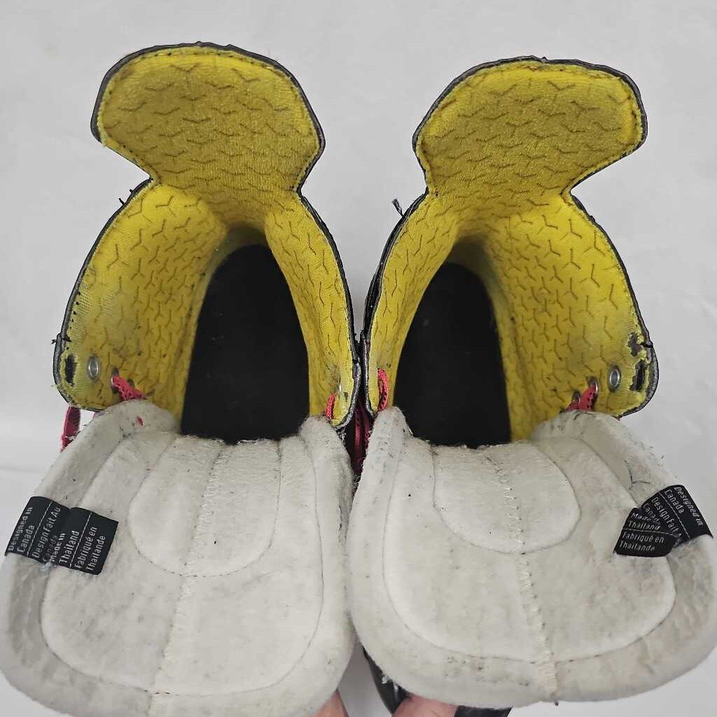 Bauer Supreme S37 Intermediate Hockey Skates, Size 4 EE