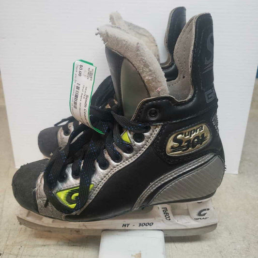 Graf Supra 301 Hockey Skates, Size 6