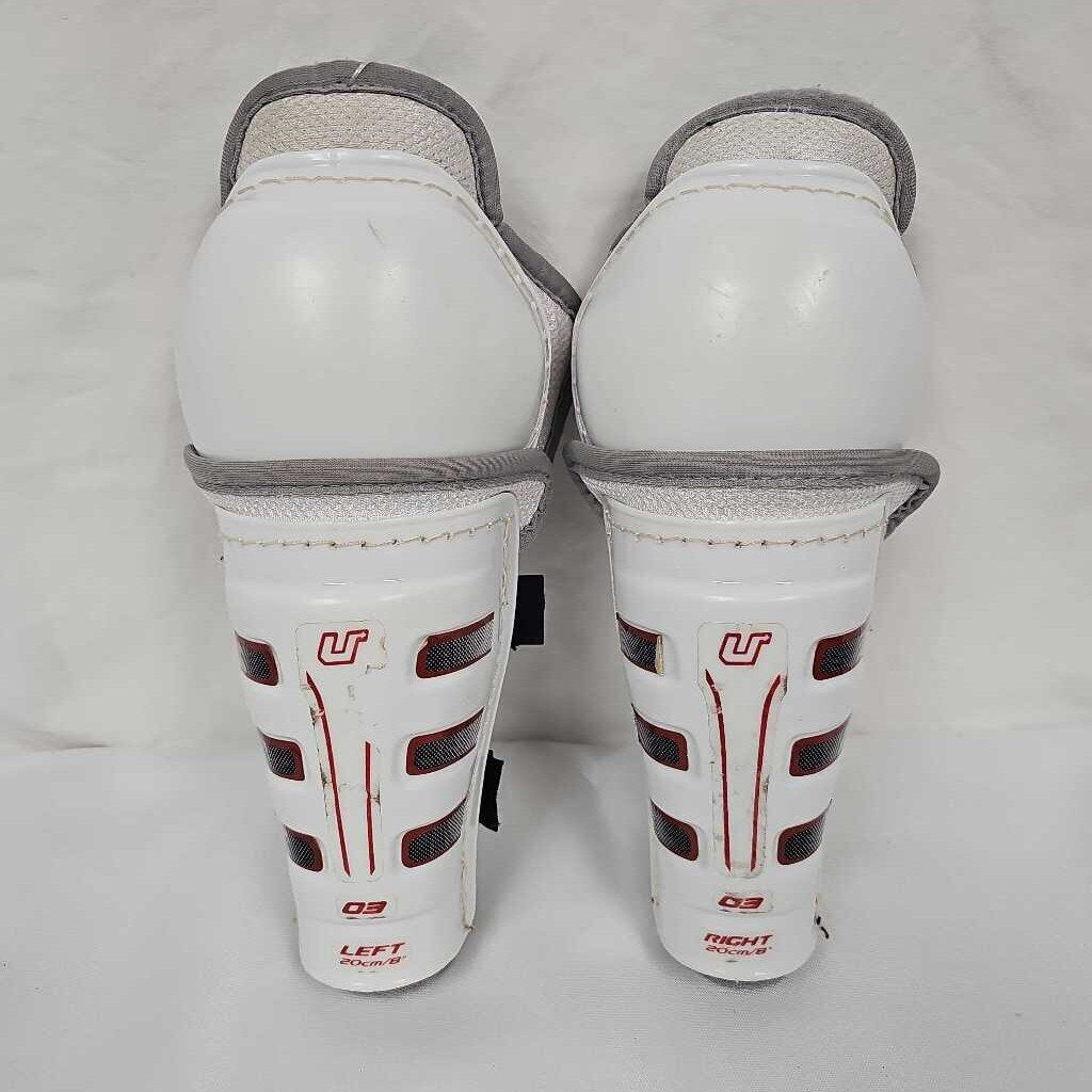 CCM U+03 Youth Hockey Shin Guards, Size 8"