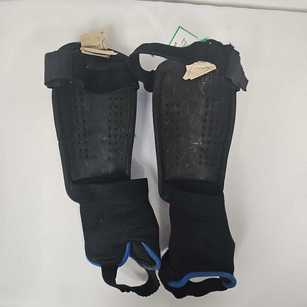 Umbro GT Stirrup Style Soccer Shin Guards, Size Youth Large