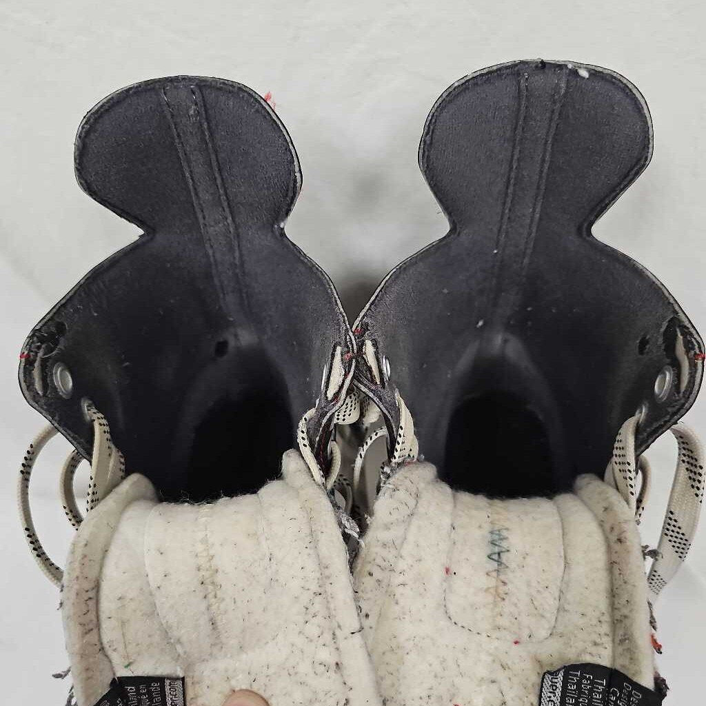 Bauer Vapor X60 Youth Hockey Skates, Size Y13