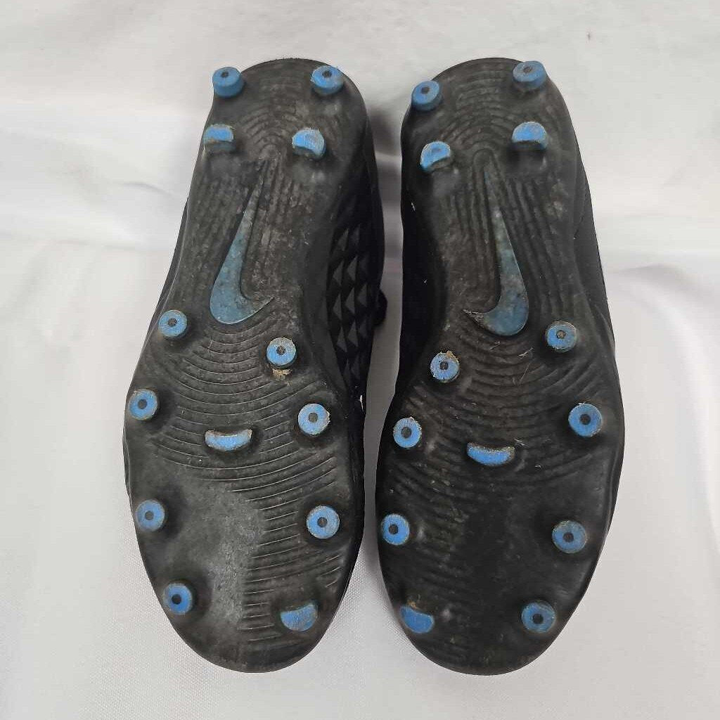 Nike Tiempo Kids Soccer Cleats, Size 2