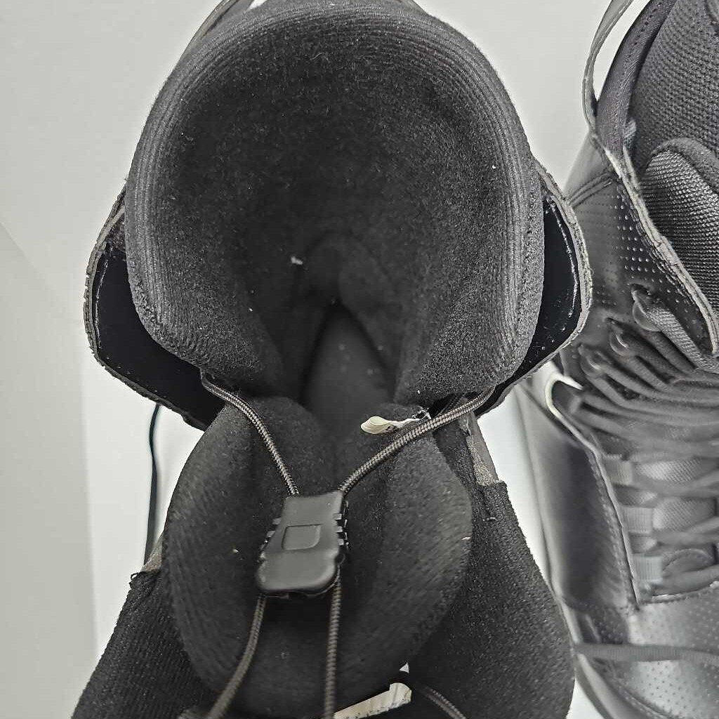 SnowJam Rebel Snowboard Boots | Men's 8 | Black/White