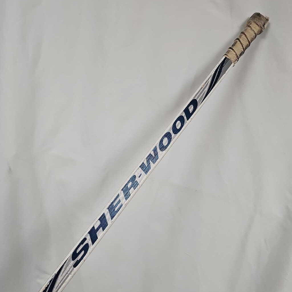 Sherwood 5000 Wood Hockey Stick - Junior