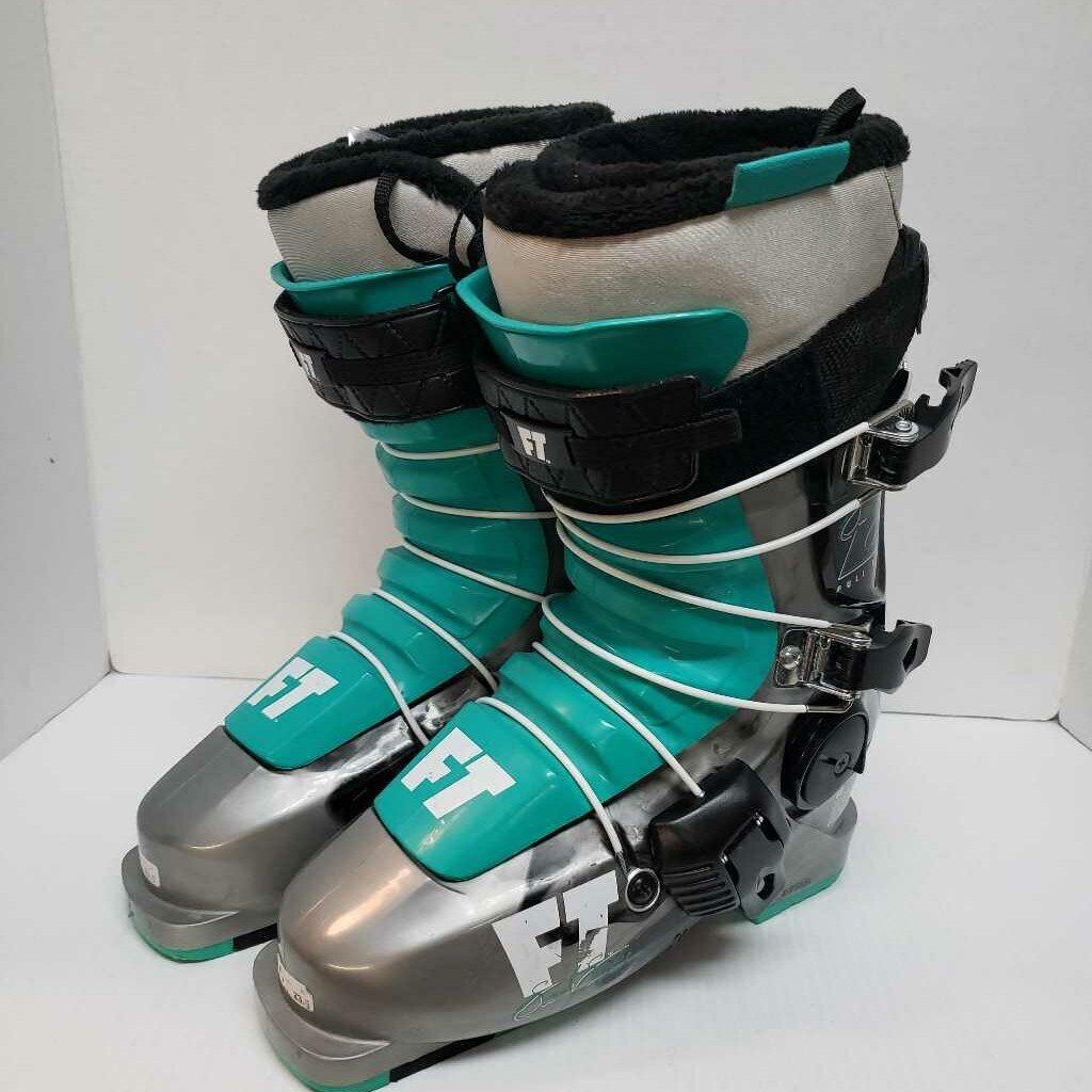 Full Tilt Soul Sister Ski Boots- Size 23.5 – South Coast Sport