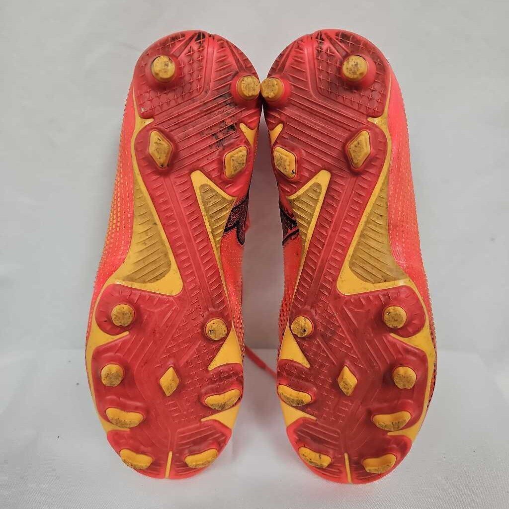Puma Future Match Soccer Cleats - Size 4.5