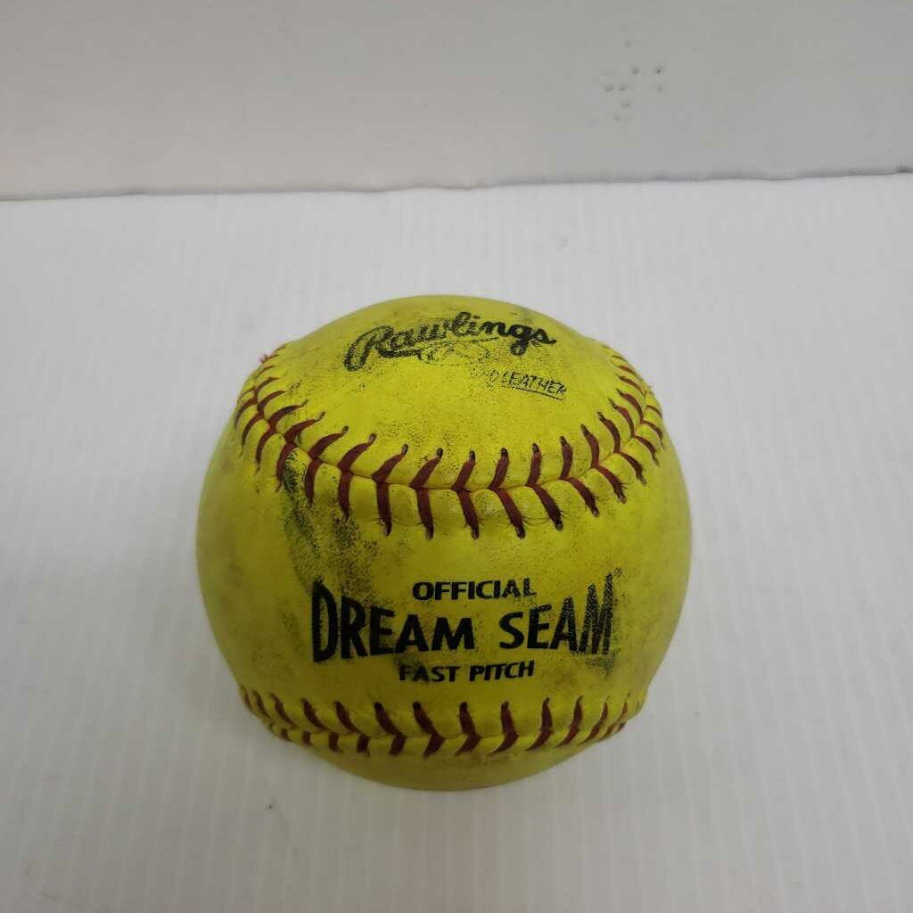 Rawlings Official Dream Seam Softball