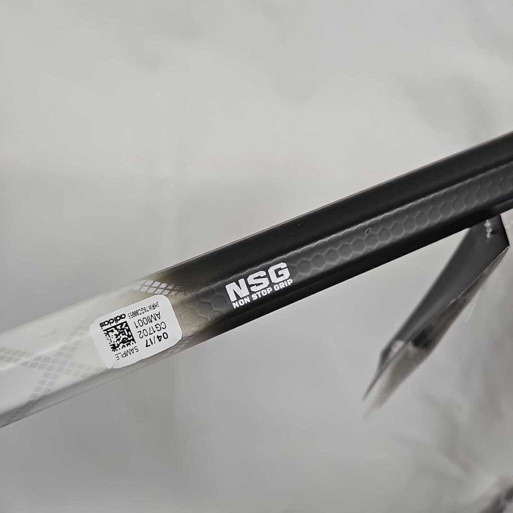 Adidas Tracer Women's Lacrosse Shaft - 32"