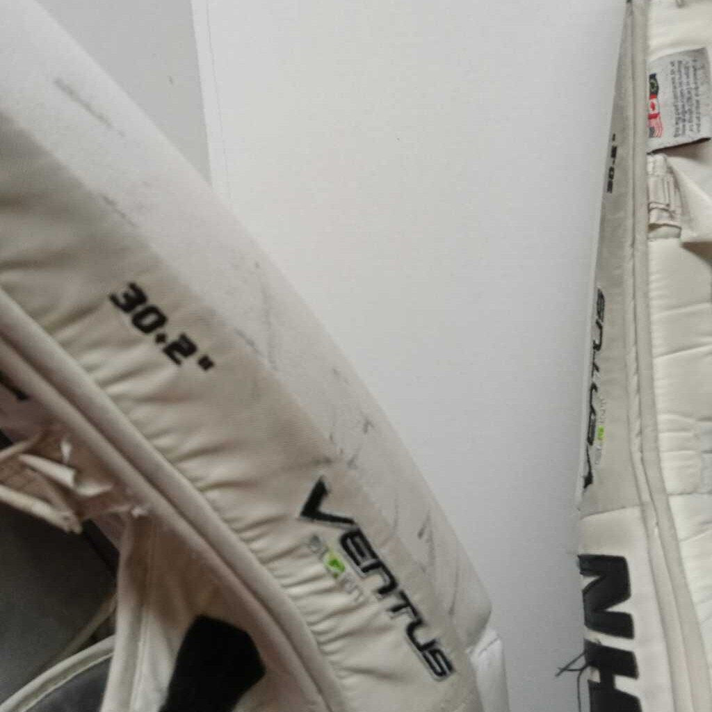 Vaughn Ventus SLR Intermediate Goalie Pads White Size 30" + 2"