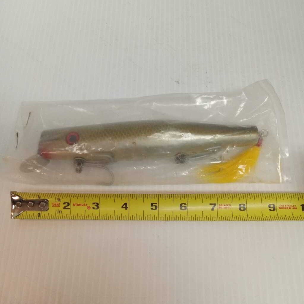 Unbranded Rigged Saltwater Topwater Plug Green/Silver Size 8"
