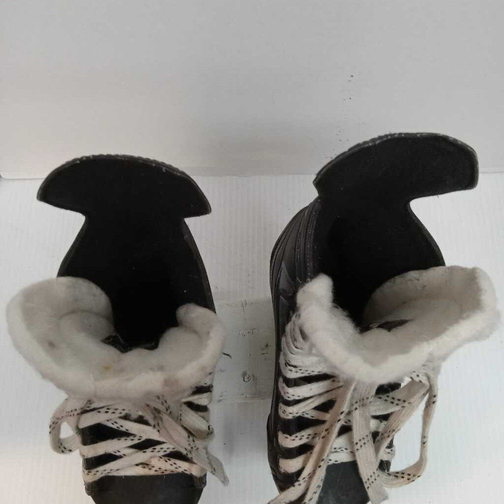 CCM Ribcore 40K Hockey Skates Black Size Youth 11
