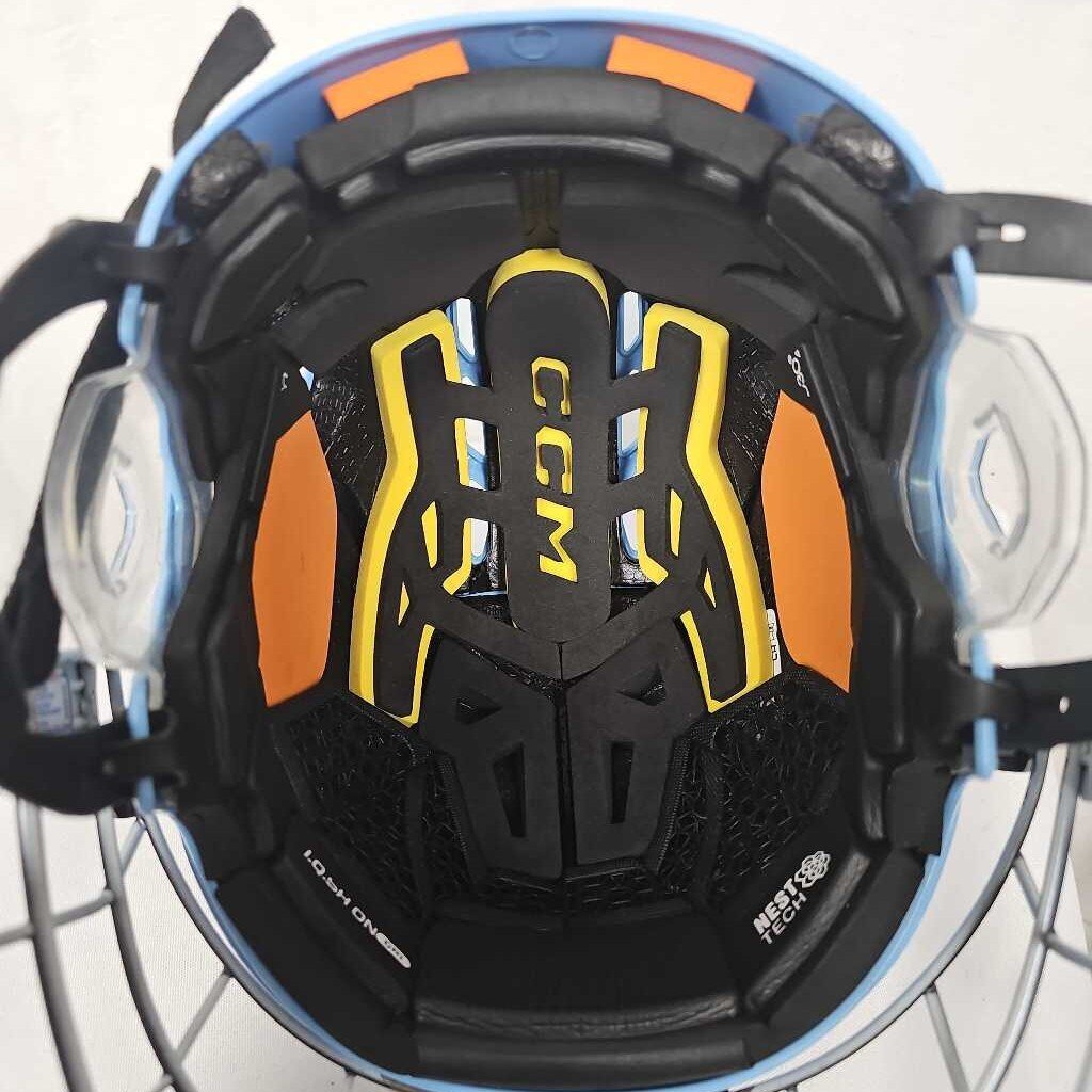 CCM Tacks 720 Hockey Helmet Combo - Small