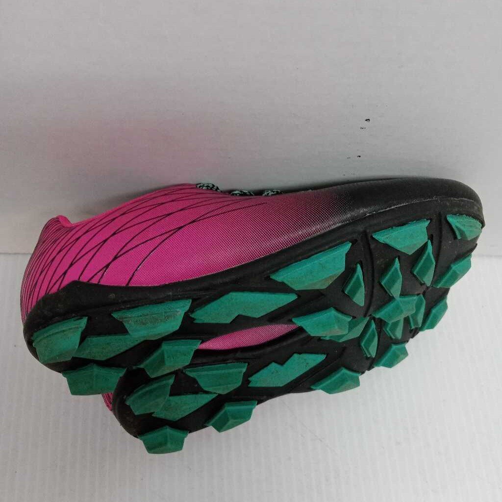 DSG Soccer Cleats Size 1