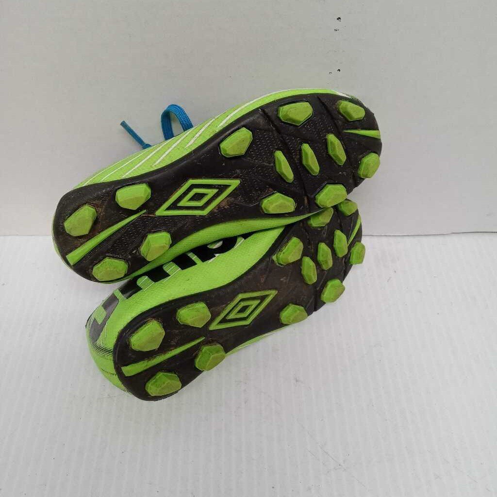 Umbro Youth Soccer Cleats - Size Youth 10
