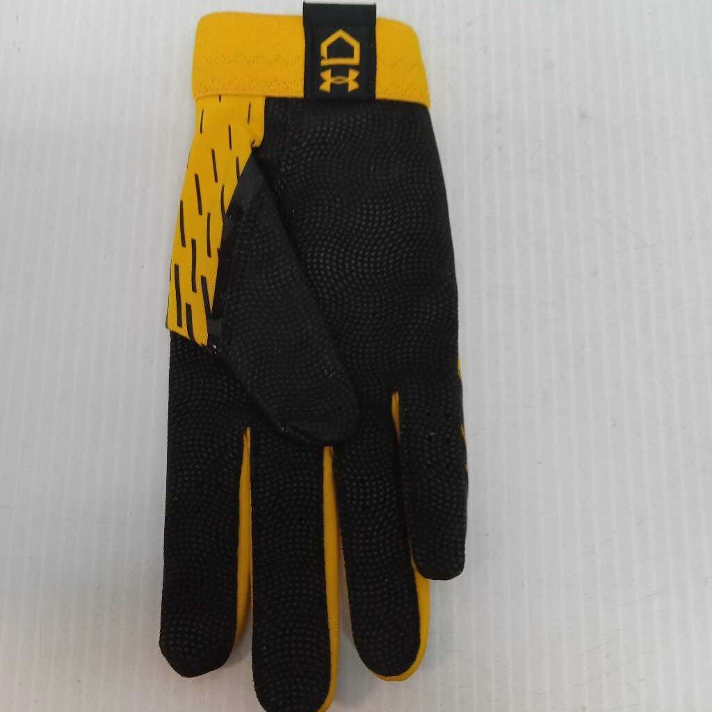 Under Armour Batting Glove - Size Mens Medium Fits Right Hand